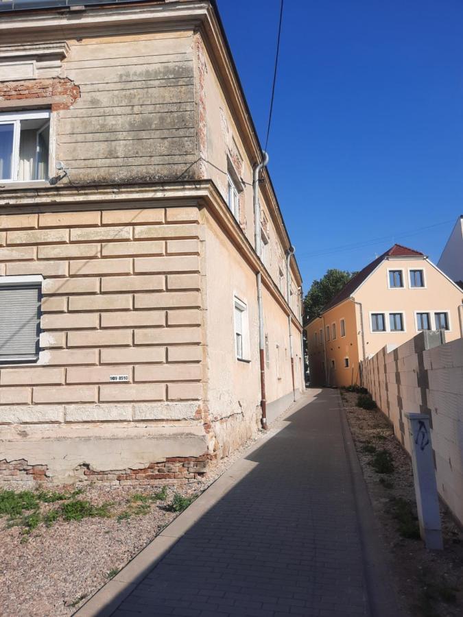 Apartmán Sandra Valtice Esterno foto